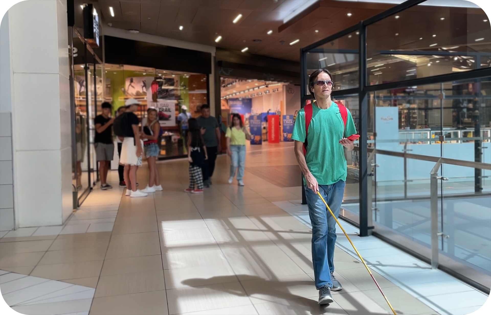 blind man shopping with digital maps